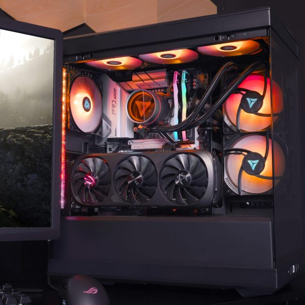 Centaur Gaming PC - GeForce RTX 5070 Ti | AMD Ryzen 7 9800X3D