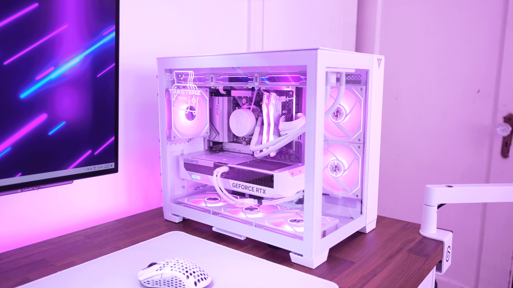 VRLA Tech x ToasterzTech Gaming PC - RTX 5070 SUPER Setup 2